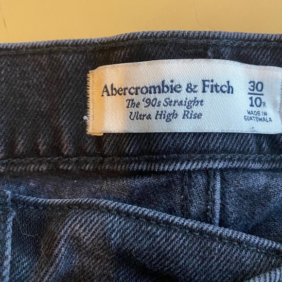 Abercrombie 90s Ultra High Rise - Picture 2 of 2